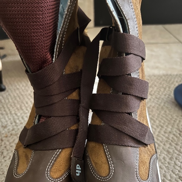 Dollhouse Size 10 Shoe Bootie - Picture 4 of 9